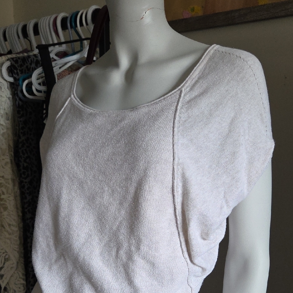 Guess Cream Crew Neck Knit Batwing Cap Sleeve Light Sweater w Back Cinching Tie - Picture 6 of 9